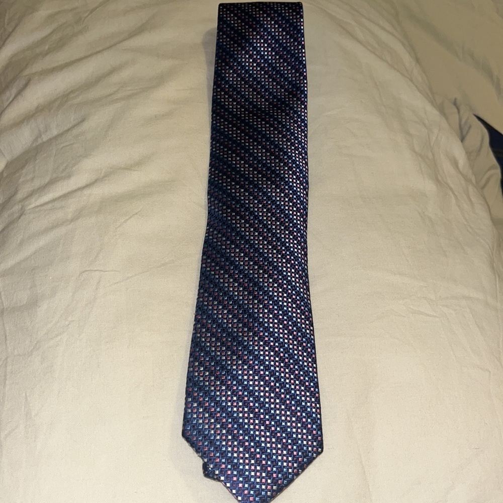 Perry Ellis men’s tie
